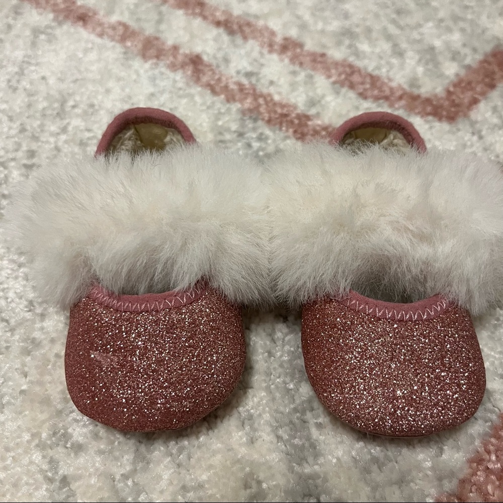NEW Pink Fluff Glitter Ugg Ballet Slippers w/Fur lining - size 1